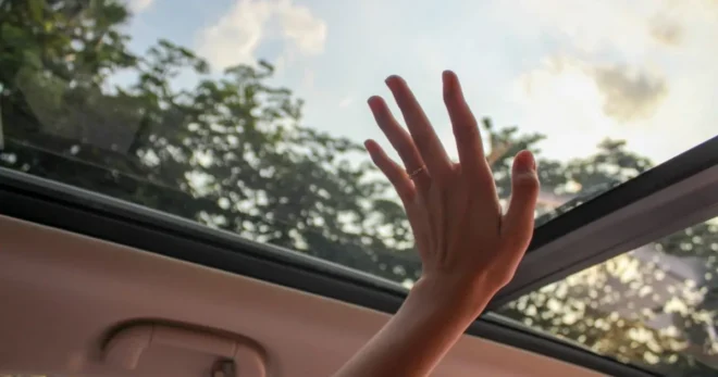 Sunroof Su Kaçağı ve Drenaj Temizliği